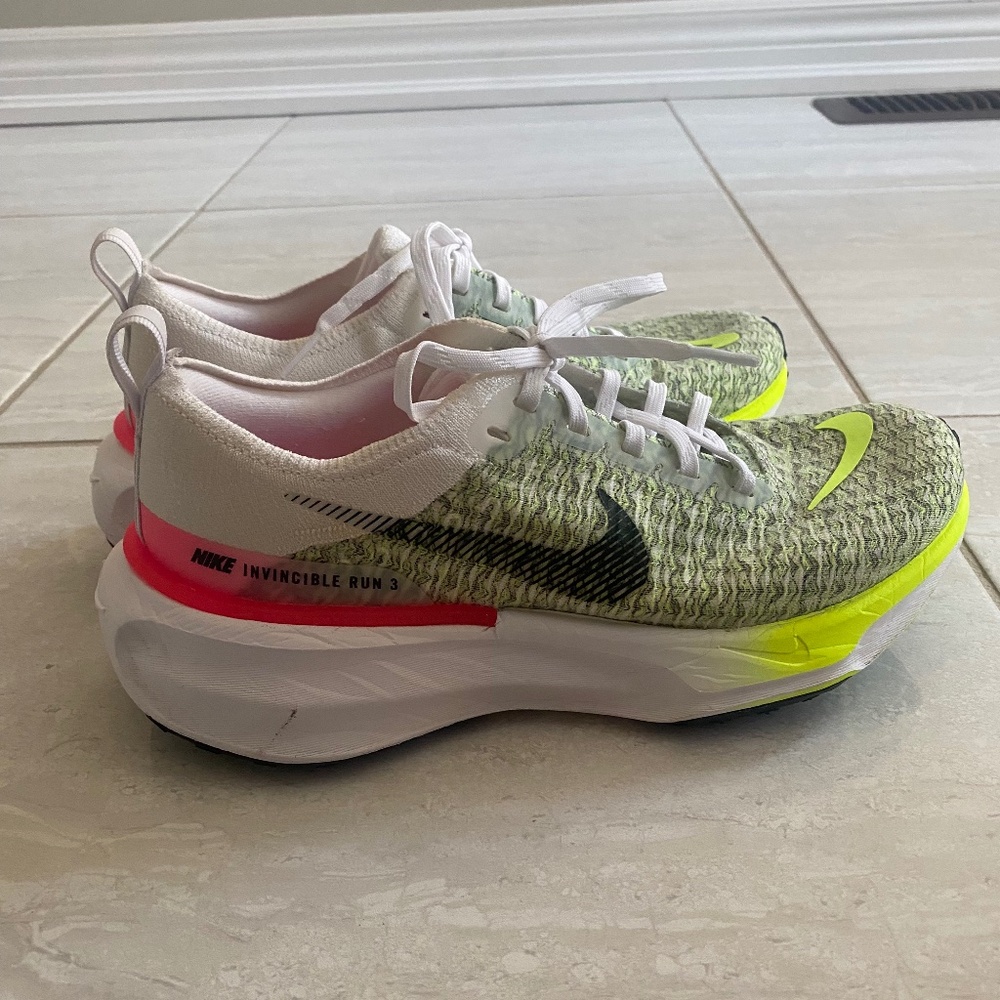 Nike zoom Invincible run 3 - size 8